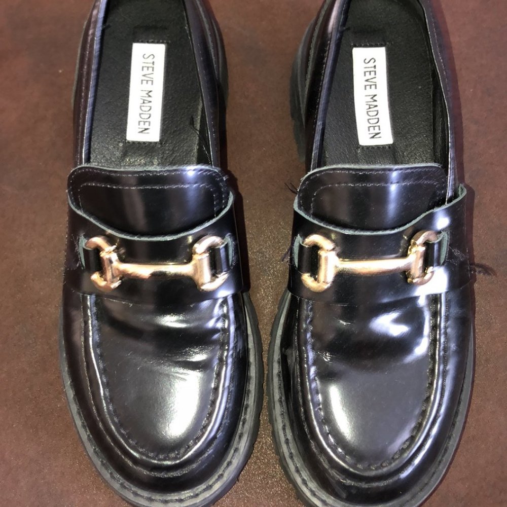 Steven Madden Women's Lando Black Leather size 7.5 ( like new )